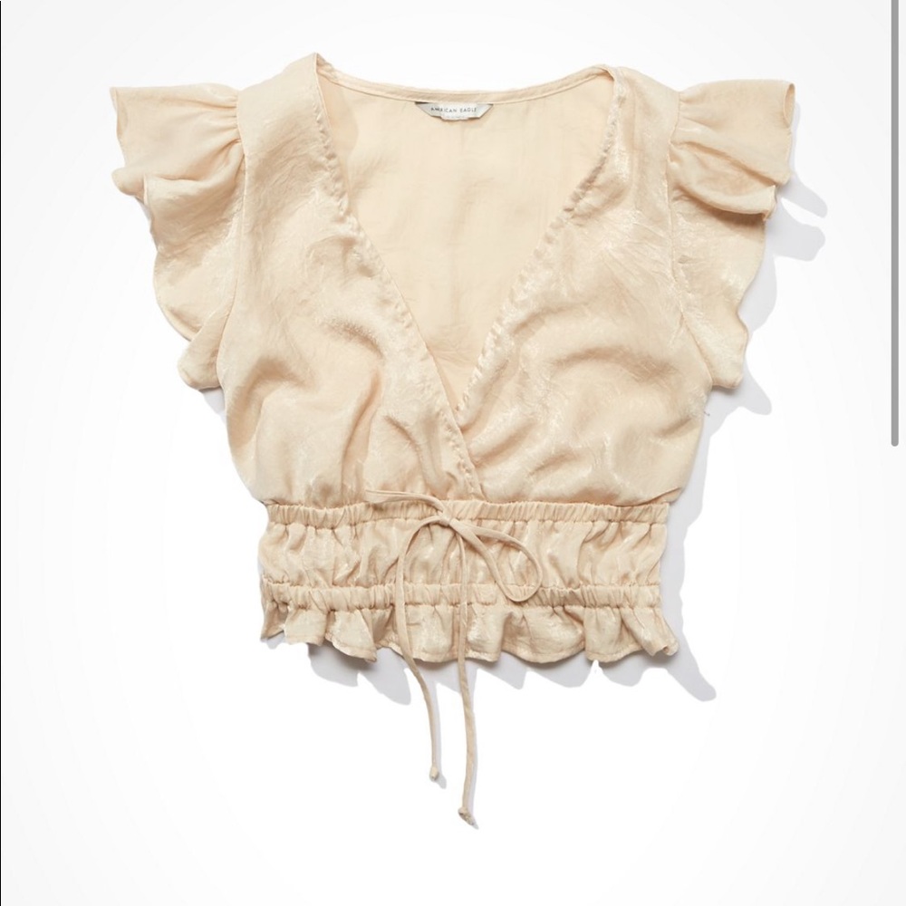 AE Cropped Flutter Sleeve Blouse